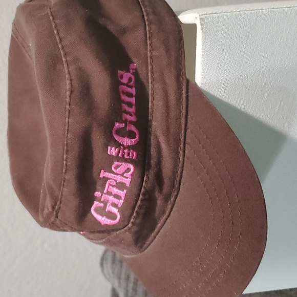 OTTO COLLECTION GIRLS WITH GUNS cap.     #4894 - Picture 1 of 7